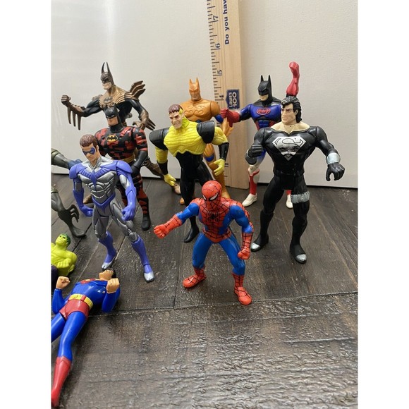 Huge 1990's Kenner DC Lot of 12 action figures Movie/ Comic/Animated Two Marvel - Picture 11 of 12
